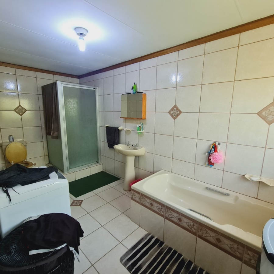 3 Bedroom Property for Sale in Universitas Free State